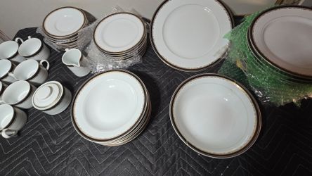 China set by Christopher Stuart