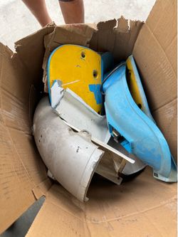 IT175 Assorted Plastics and Seat