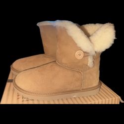 UGG Bailey Button Boots Chestnut Suede