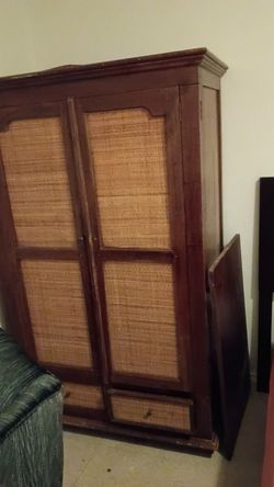 Clothes box wood