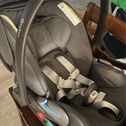 Cybex Cloud G Lux Car seat
