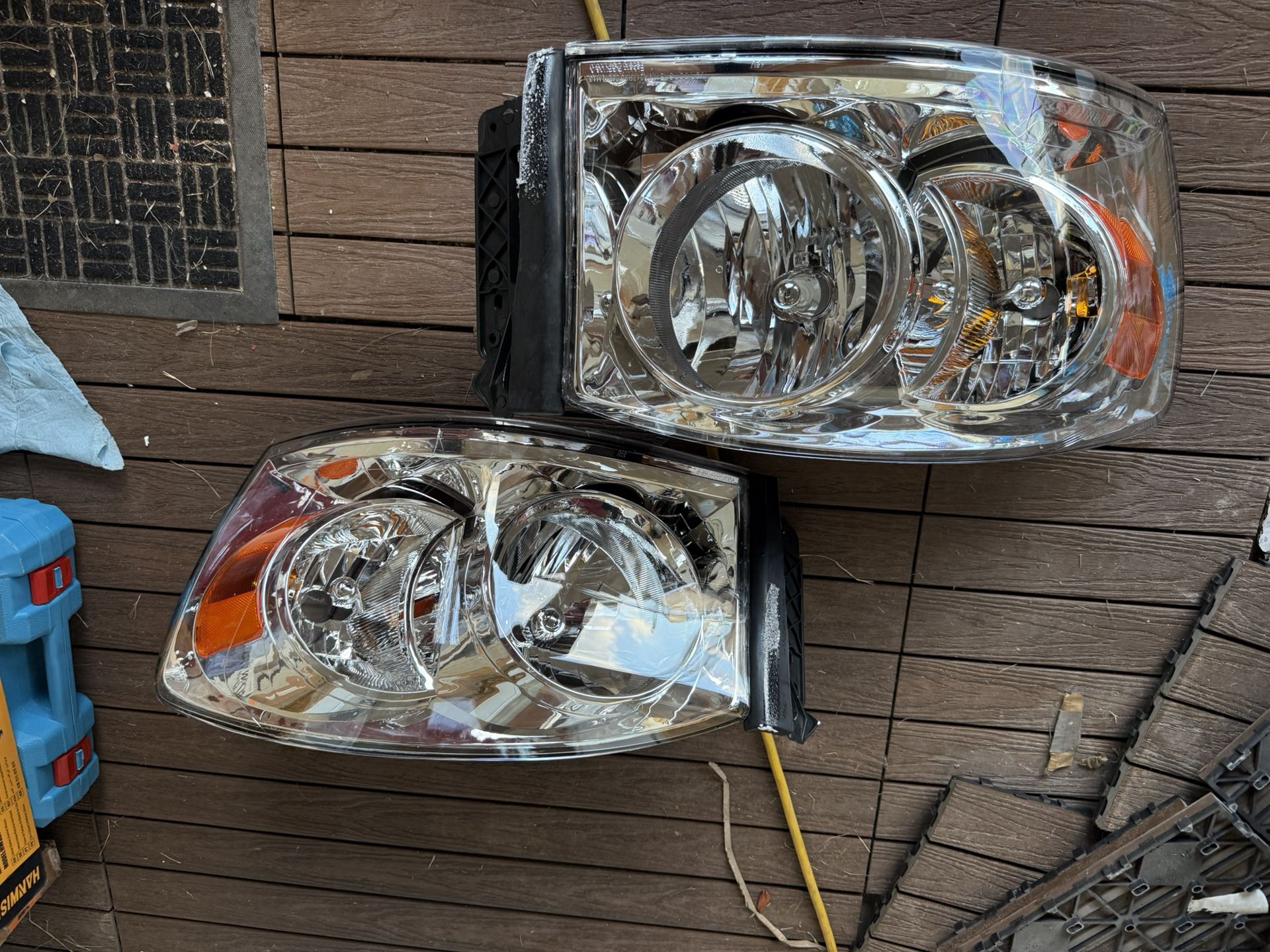 06-08 Ram Clear Headlights Chrome 