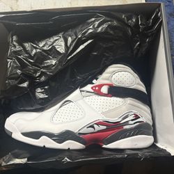 Jordan’s 8 Size 9
