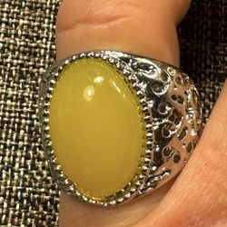 597-Men’s Yellow Domed Agate Style Setting Ring / Detailed Stainless Metal Sz 6