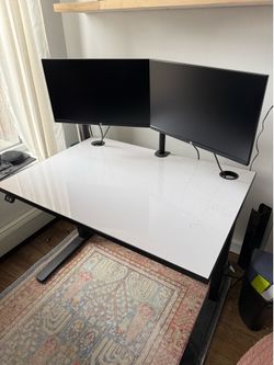 Adjustable (uplift electronic)  Desk