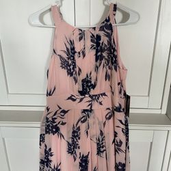 Women’s Size 6 Petite Dress 