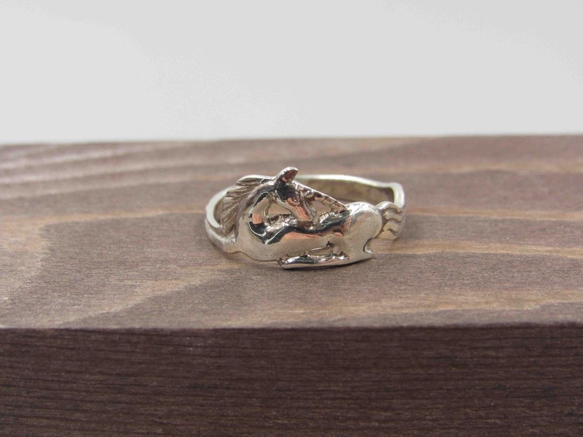 Size 7 Sterling Silver Unique Unicorn Band Ring Vintage Statement Engagement Wedding Promise Anniversary Bridal Cocktail Friendship