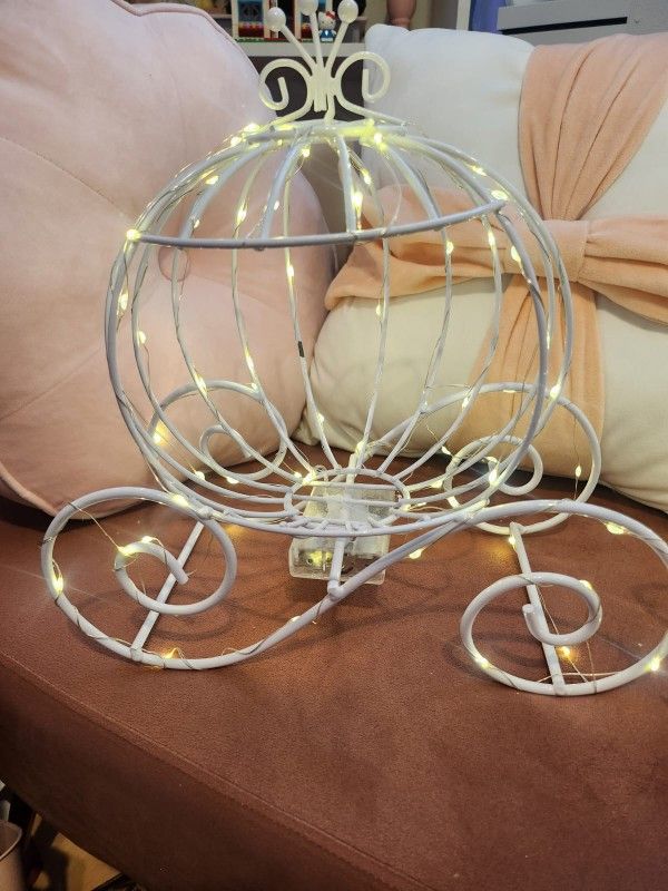 Centerpiece Carriages With Lights