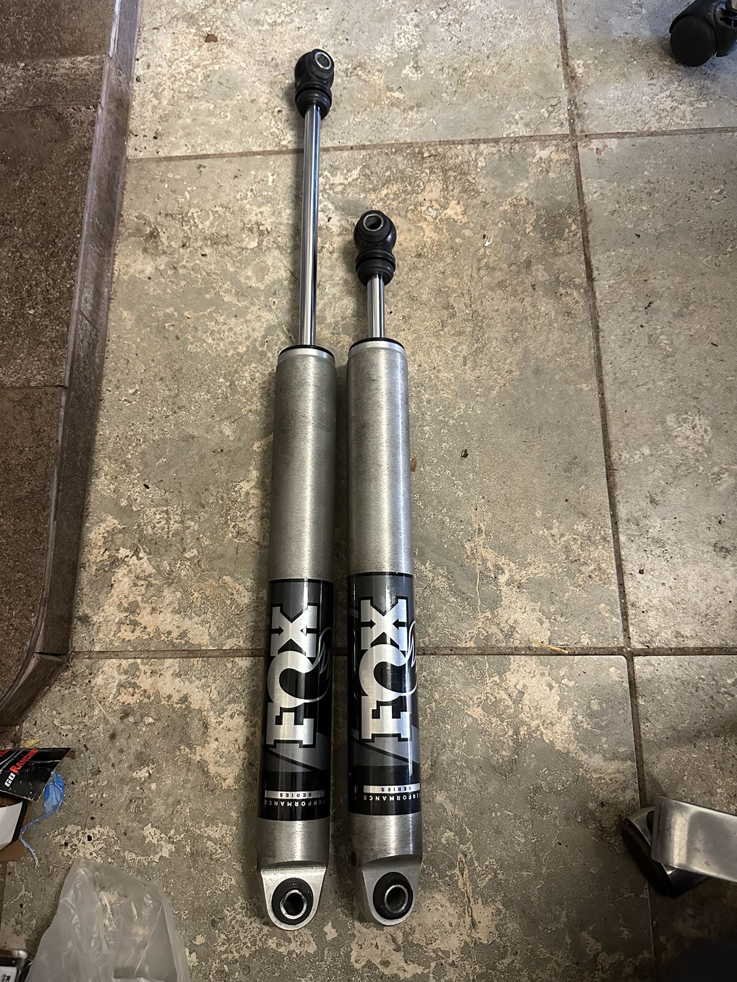 New Fox Performance Series 2.0 Smooth Body Shock Absorber 