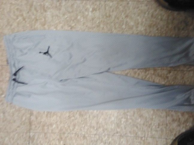 Jordan Active Wear Kids Size Large, No Holes Or Stains, Great For Basketball Or Exercise