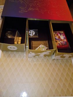 Charizard premium box