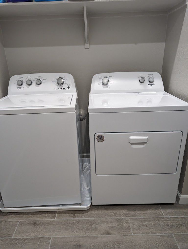 New Set Whirlpool Washer And Dryer 