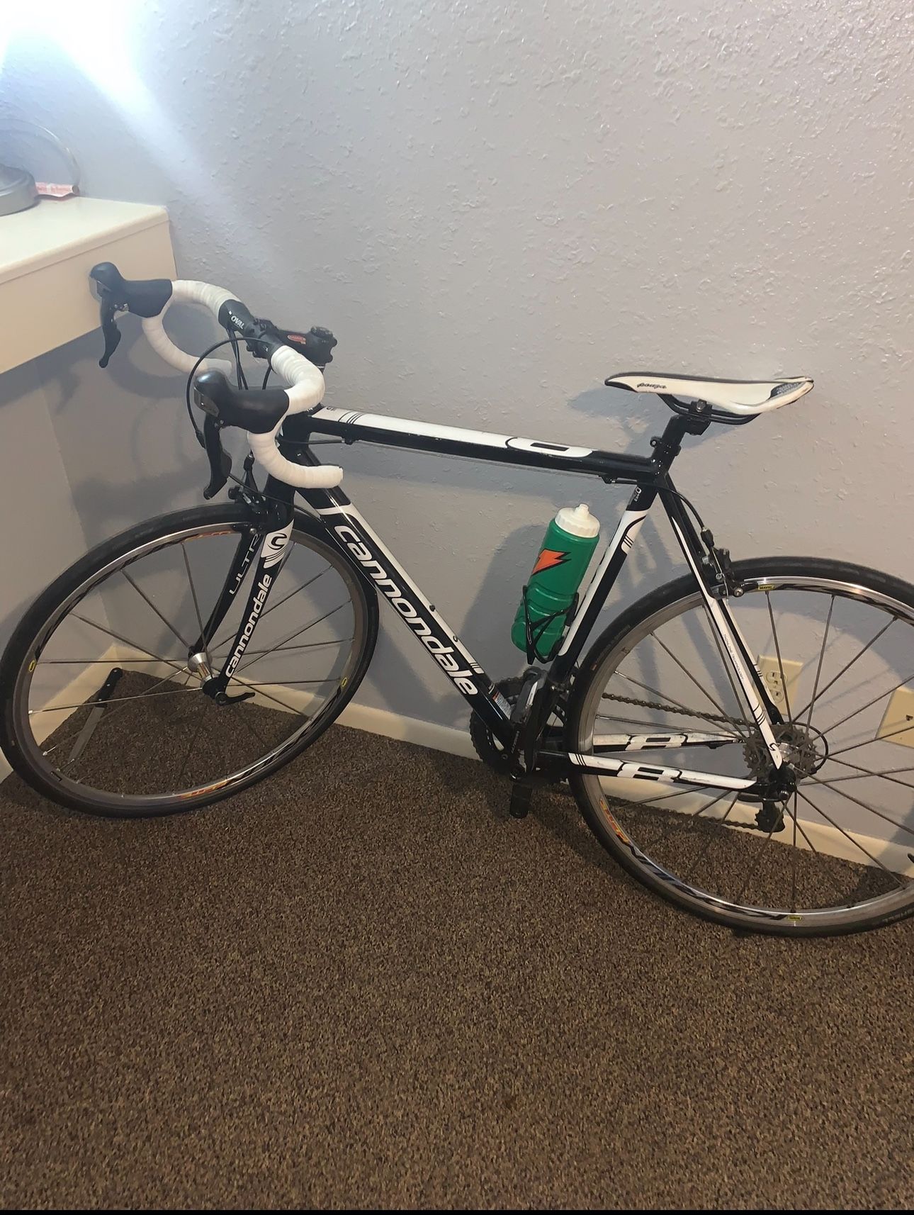 CANNONDALE CAAD8 CLARIS (2015) Road Bike