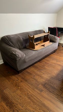 Free Couch 