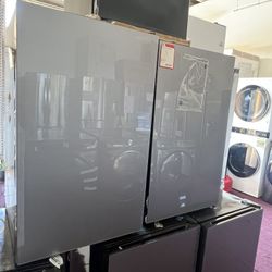 Insignia Mini Fridge 4.4 Cu Ft Glass Door