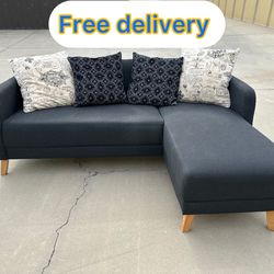 Beautiful Small Lshape Couch “FREE DELIVERY” 