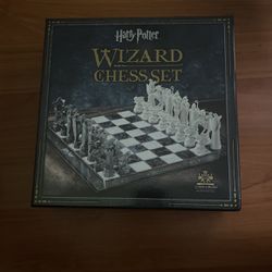 Harry Potter Wizard Chess Set 