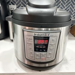 Instant pot Lux 8qt