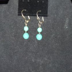 Handcrafted Turquoise Round Bead Dangle Drop Earrings Silver

New Condition!!

**Bundle and save with combined shipping**

