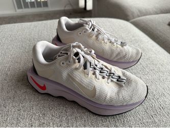 Nike Women’s Motiva Walking Shoes Size 8