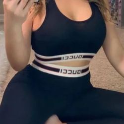 WOMEN'S ELEGANT OUTFIT SET  SMALL OR MEDIUM