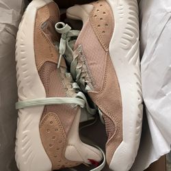 Vachetta Tan Jordans Delta size 5.5