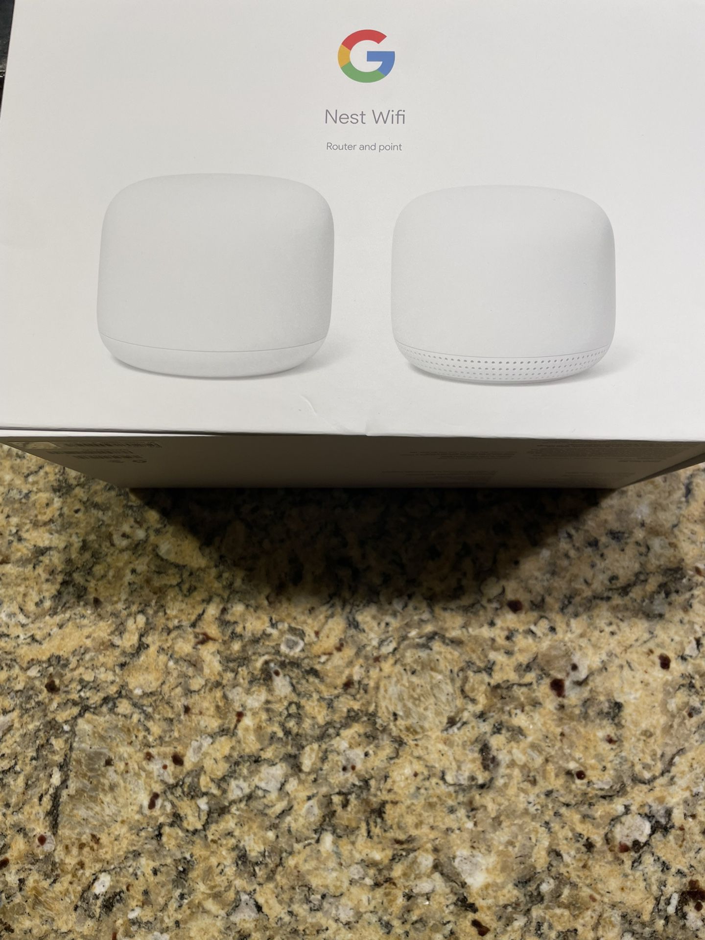 Nest Wifi - Mesh Router (AC2200) and 1 point with Google Assistant - 2 pack - Snow