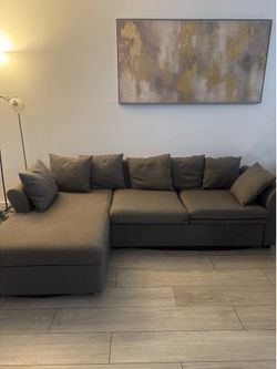 Grey Wayfair couch *need it out by 7/22