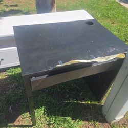 Small desk with pullout drawer