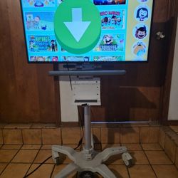 Samsung 40Inch. Smart  TV With Rolling  Stand Up Adjustable On Wheels Mobile Cart  Desk 