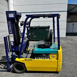 Electric forklift