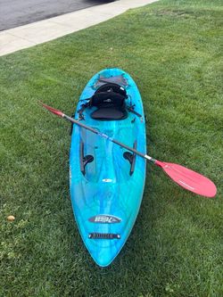 Pelican premium 10’ kayak