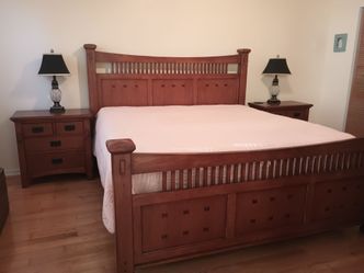 4 Piece Mission Style Solid Wood King Bedroom Set