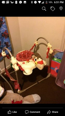 Bouncy horse make noise and move