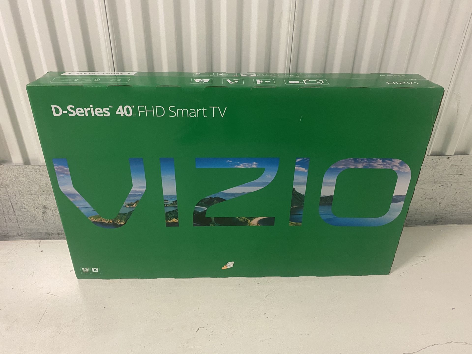 VIZIO - 40" Class - LED - D-Series - 1080p - Smart - HDTV