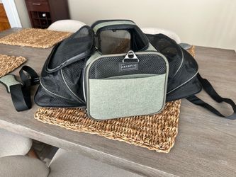 Petsfit Expandable Airline-Approved Pet Carrier – Excellent Condition