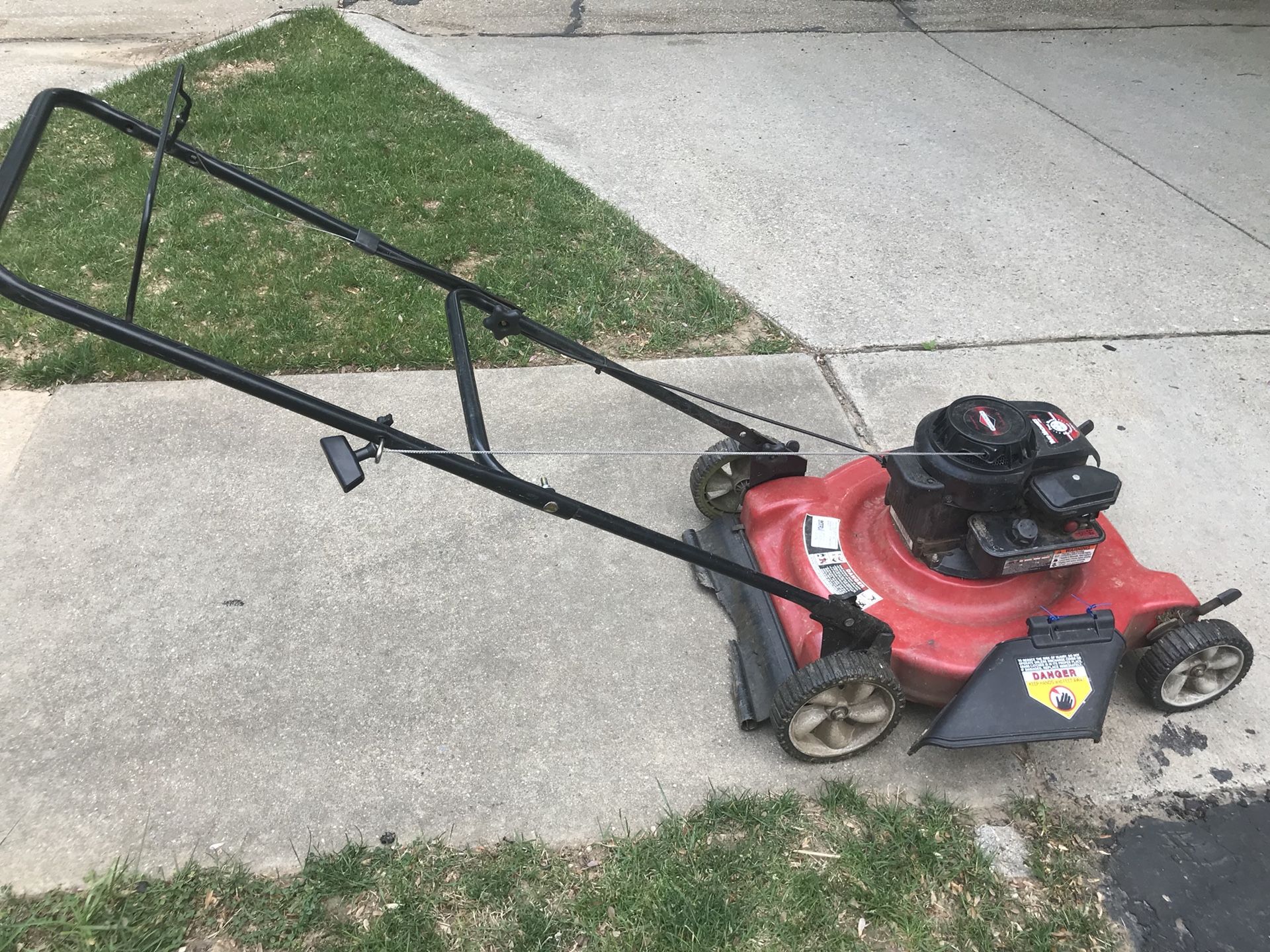 Mtd 153 cc Briggs Stratton lawnmower