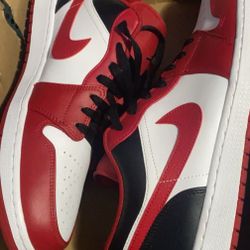 Jordan 1 Low Reverse Bred Toe