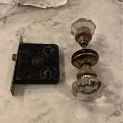 Vintage Glass Doorknob Set
