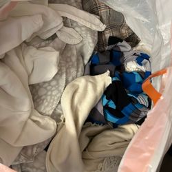 Bag Of 19 Women’s Clothing items