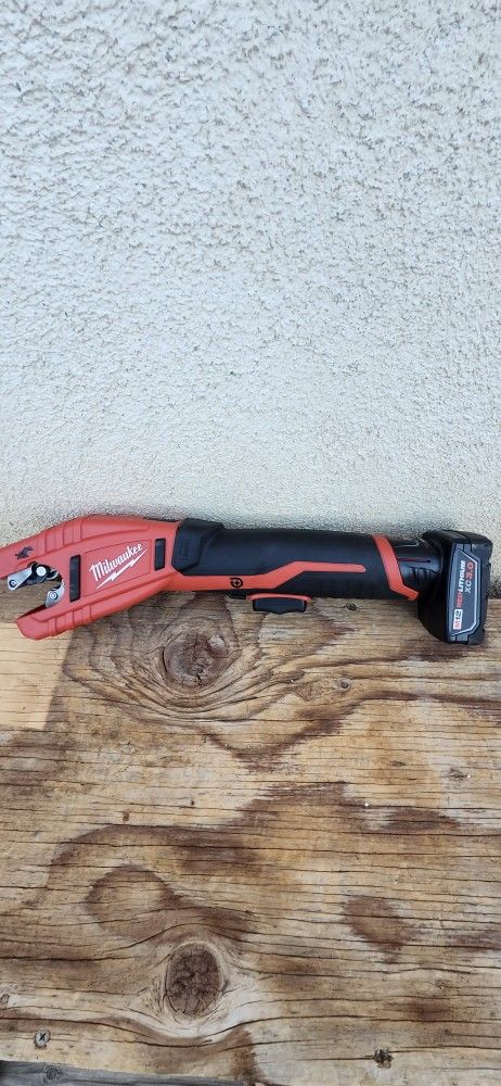 Milwaukee Cooper Cutter Tool Battery 3.0 