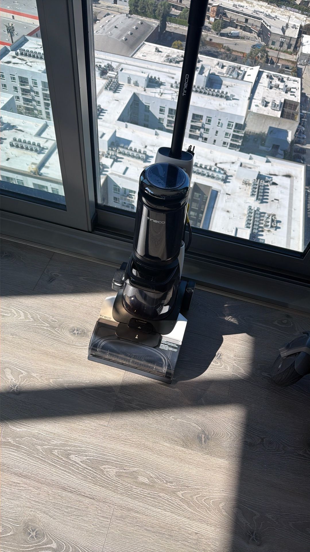 Vacume Carpet Cleaner – Like New!