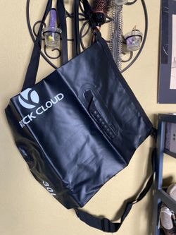 Rock Cloud 30L Waterproof Backpack