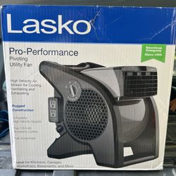 Lasko Pro Performance Pivoting Utility Fan