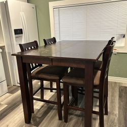 Dining Table And Chairs 