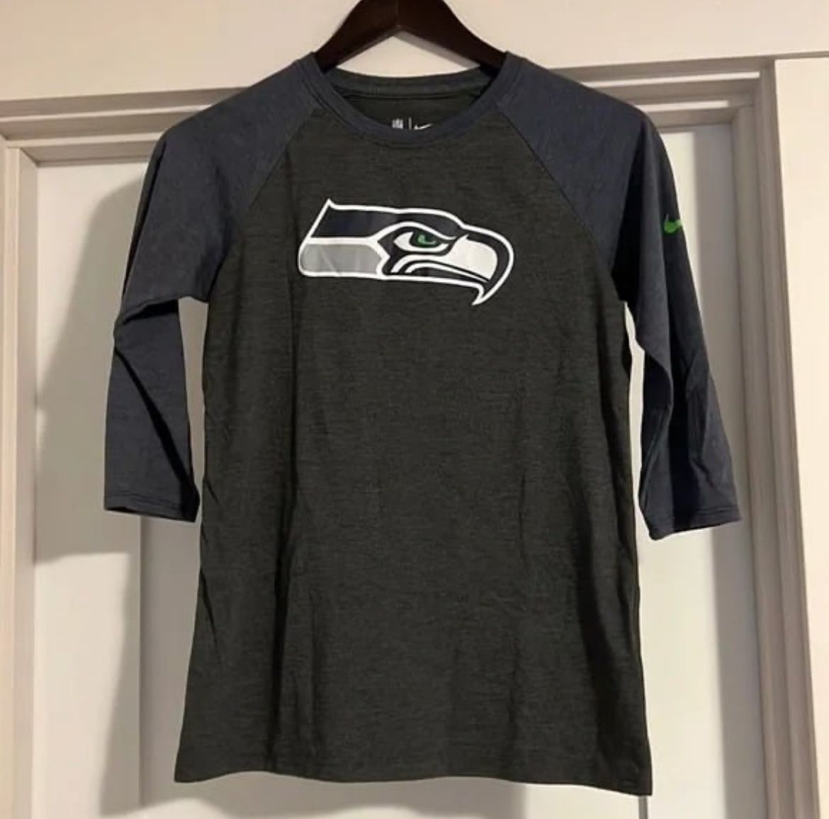 NFLxNike Seahawks 3/4 length tee