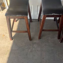Set Of 4 Bar Stools 
