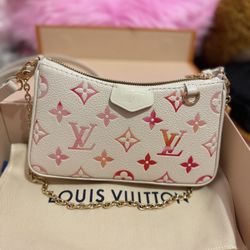 Louis Vuitton Best Xmas🎄Gift🎁 100 %New. LV Strawberry 🍓 Milk White And Ombré Pink Color Easy Pouch Crossbody Bag 👛