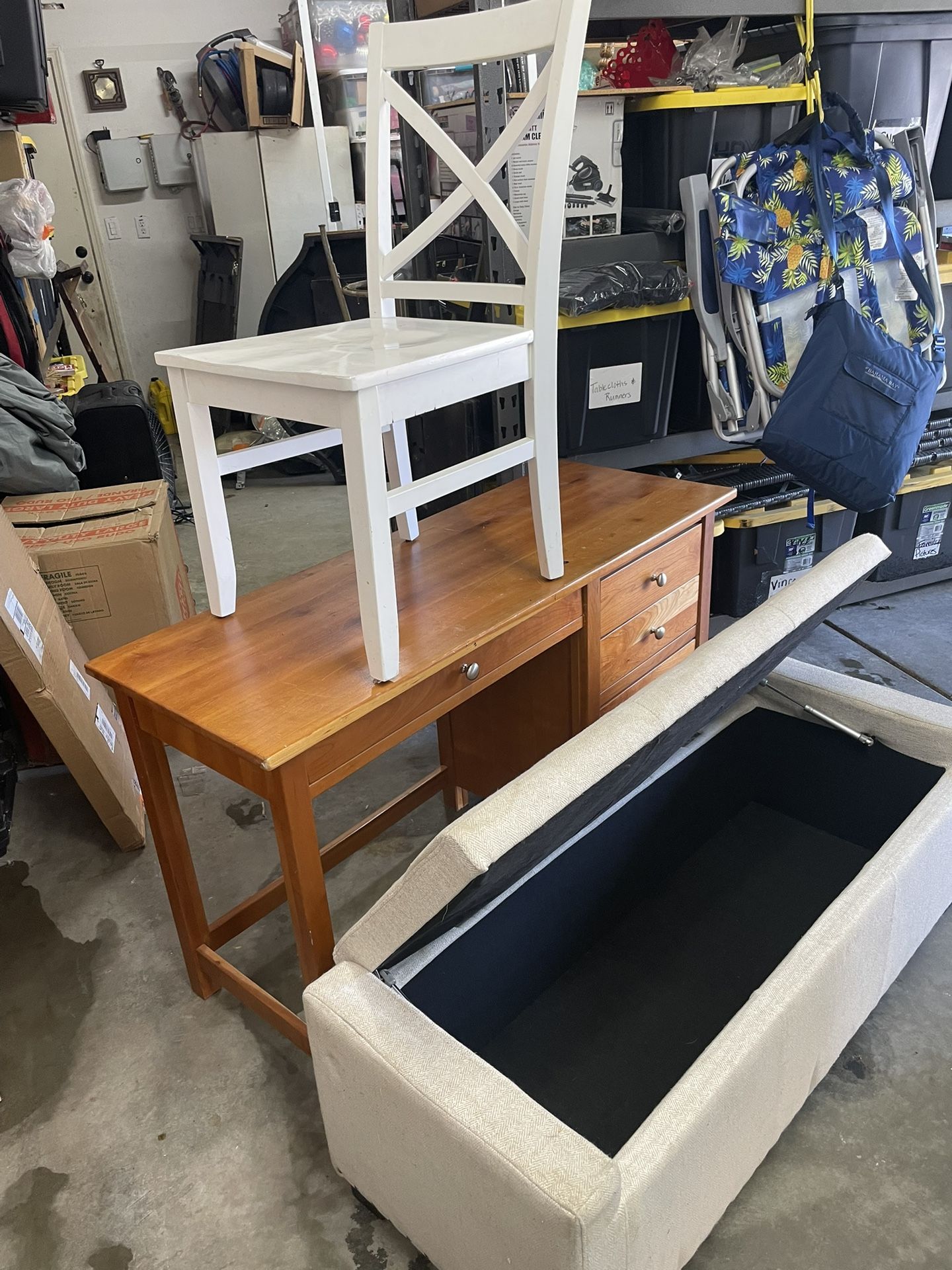 Free Furniture 