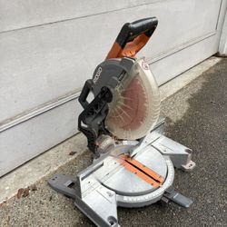 Ridgid 10” Compound Miter Saw